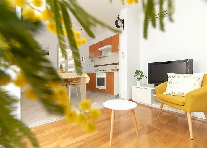 Apartment Nik - Cosy And Stylish
